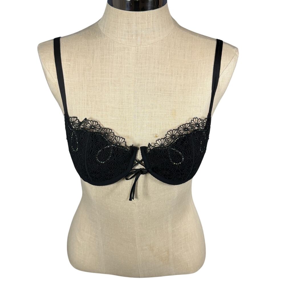 Victoria’s Secret VERY SEXY Push Up No Padding Rhinestone Lace Bra Black 36C
